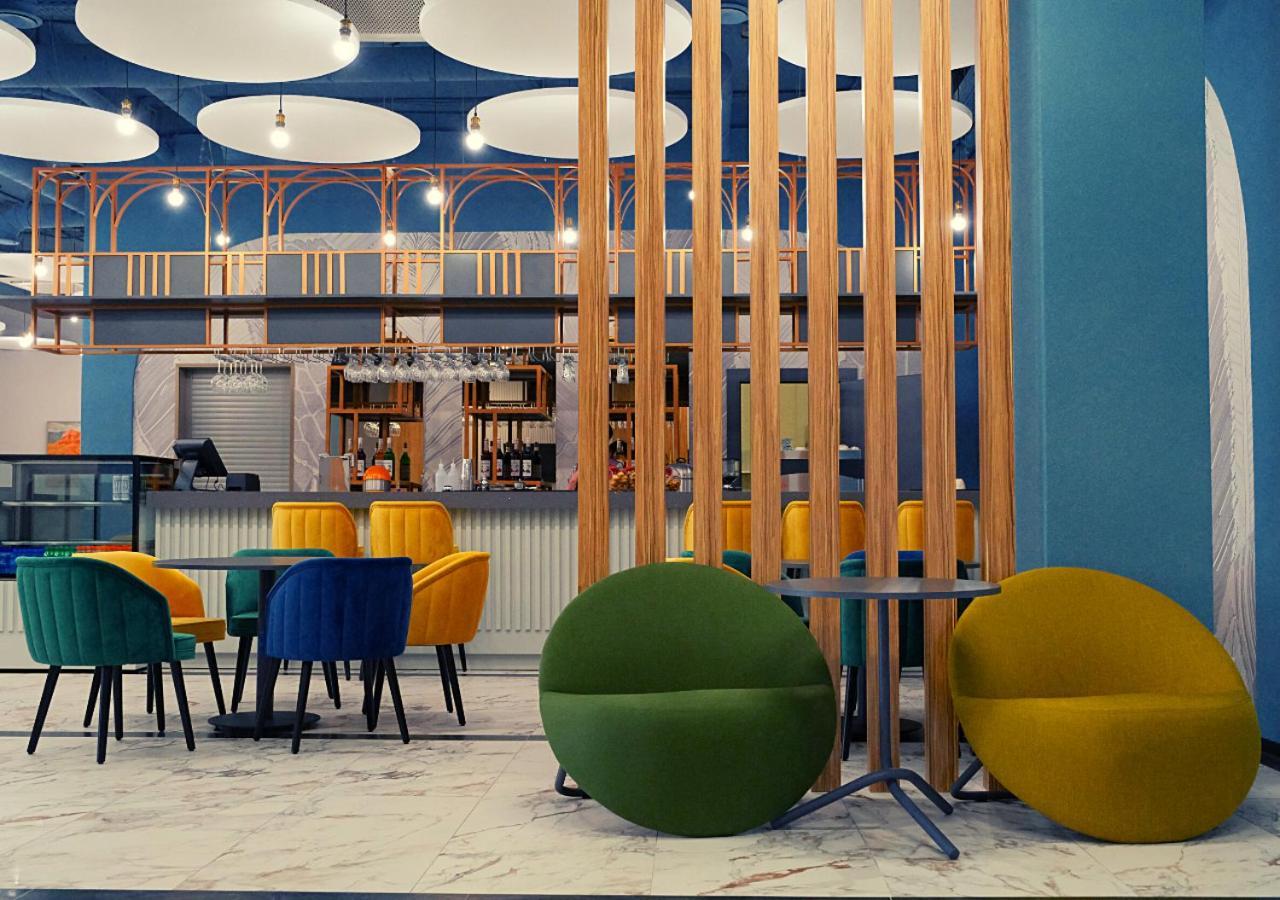 Add Hotel Алма Ата Екстериор снимка