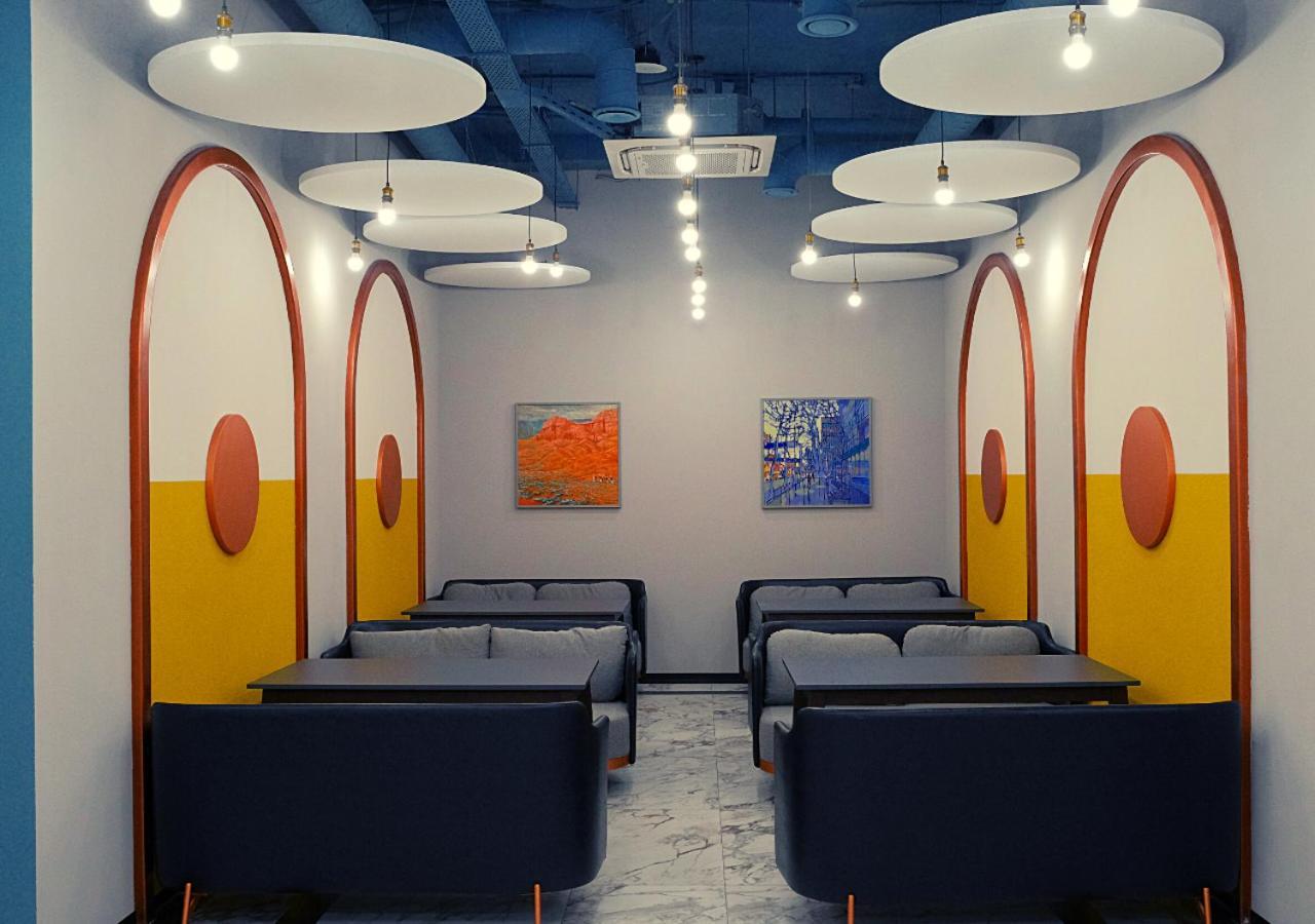 Add Hotel Алма Ата Екстериор снимка